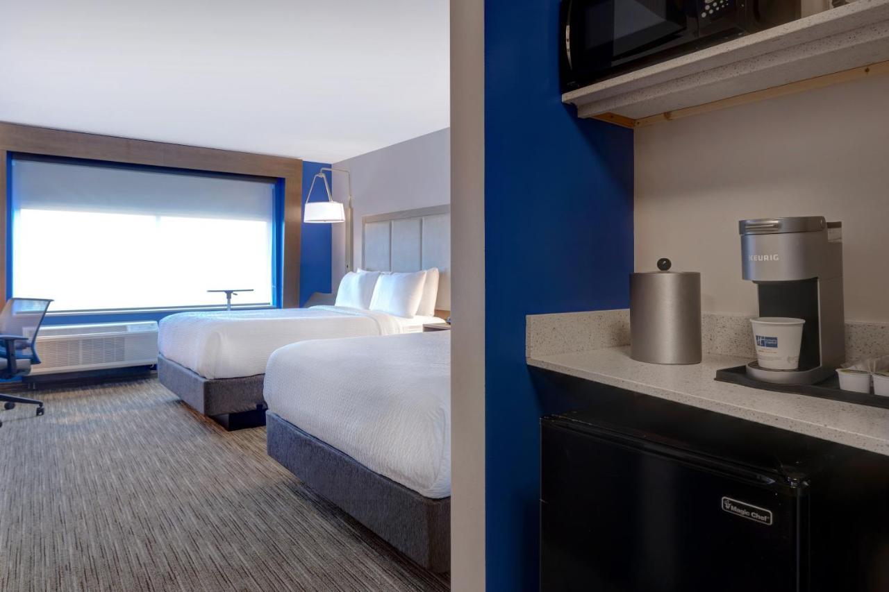 Holiday Inn Express & Suites - Brighton By Ihg Экстерьер фото