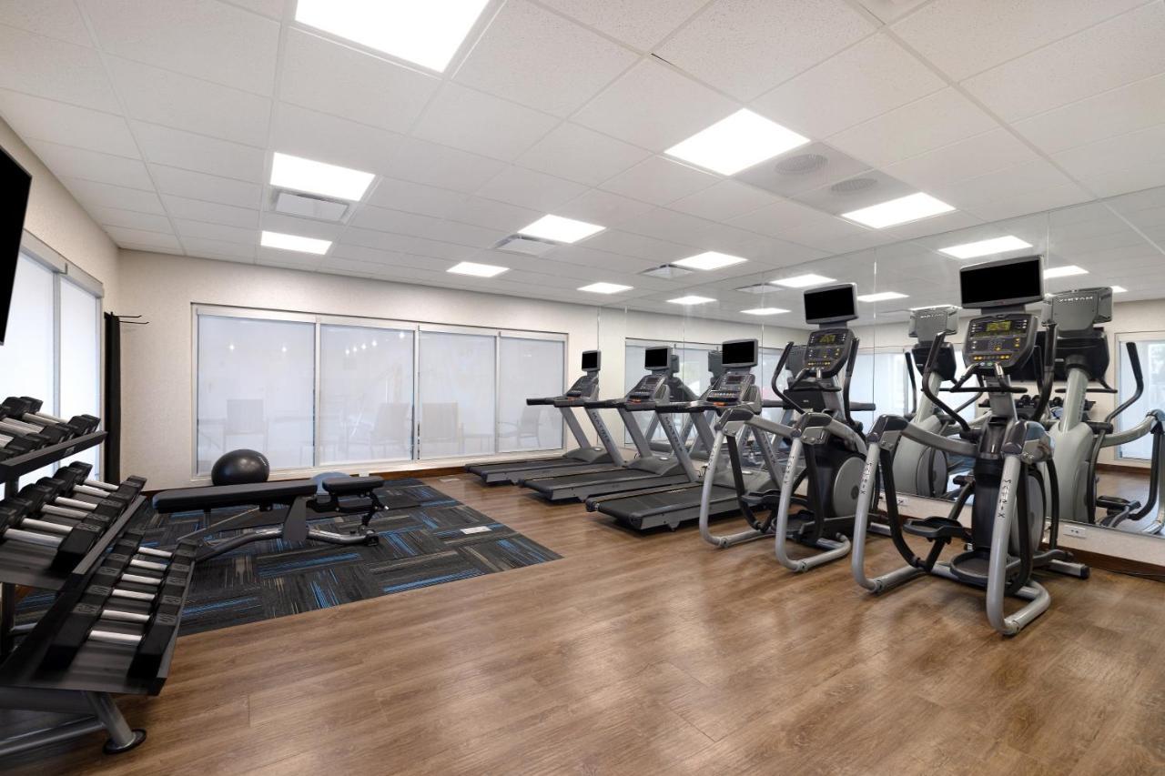Holiday Inn Express & Suites - Brighton By Ihg Экстерьер фото