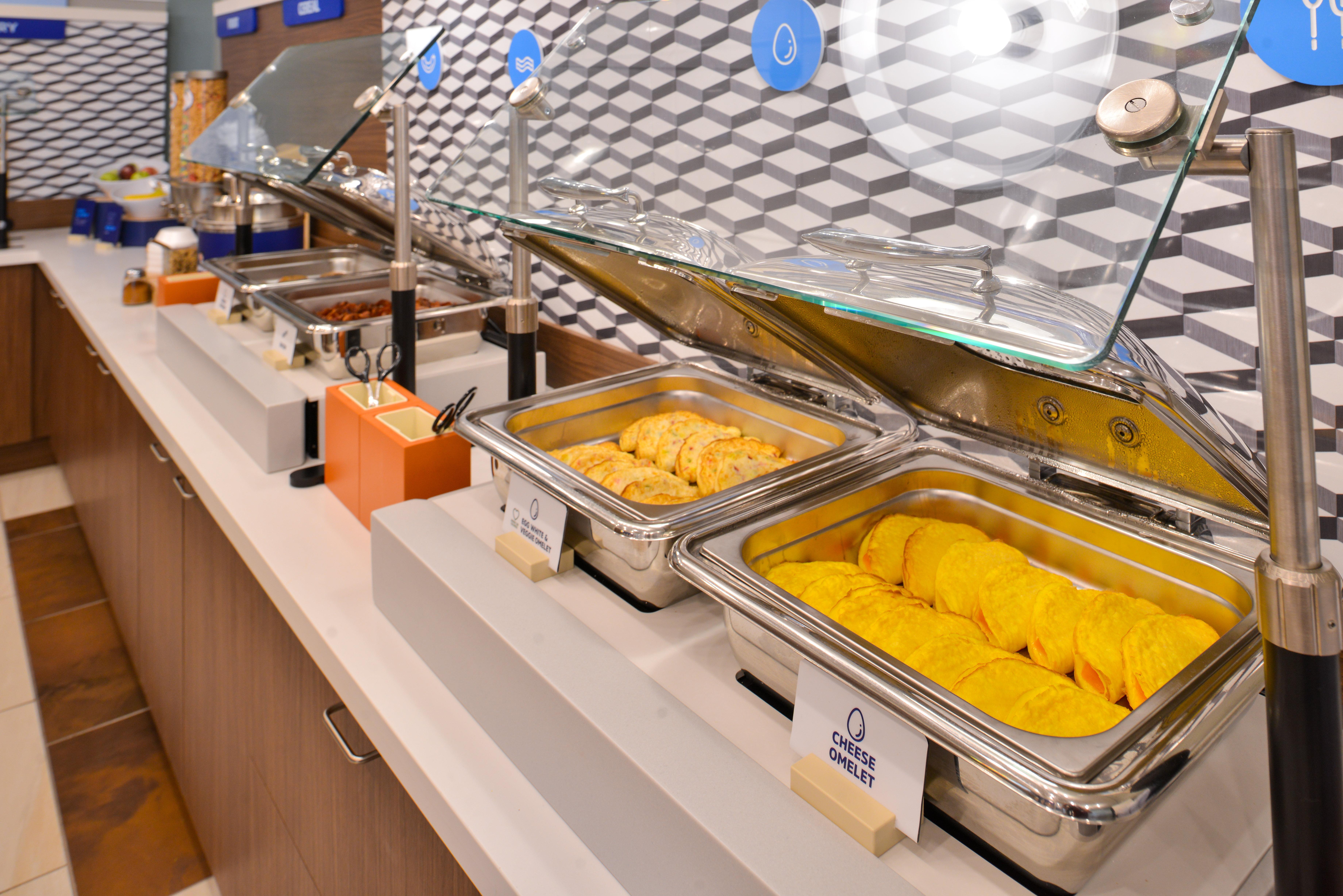 Holiday Inn Express & Suites - Brighton By Ihg Экстерьер фото